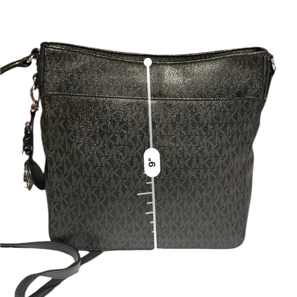 Michael Kors jet set messenger travel bag crossbody or shoulder bag MK logo - Picture 5 of 12